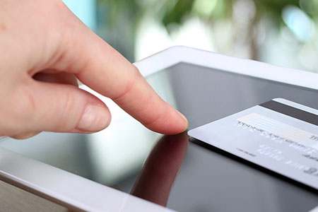 恒指高开涨2.53%